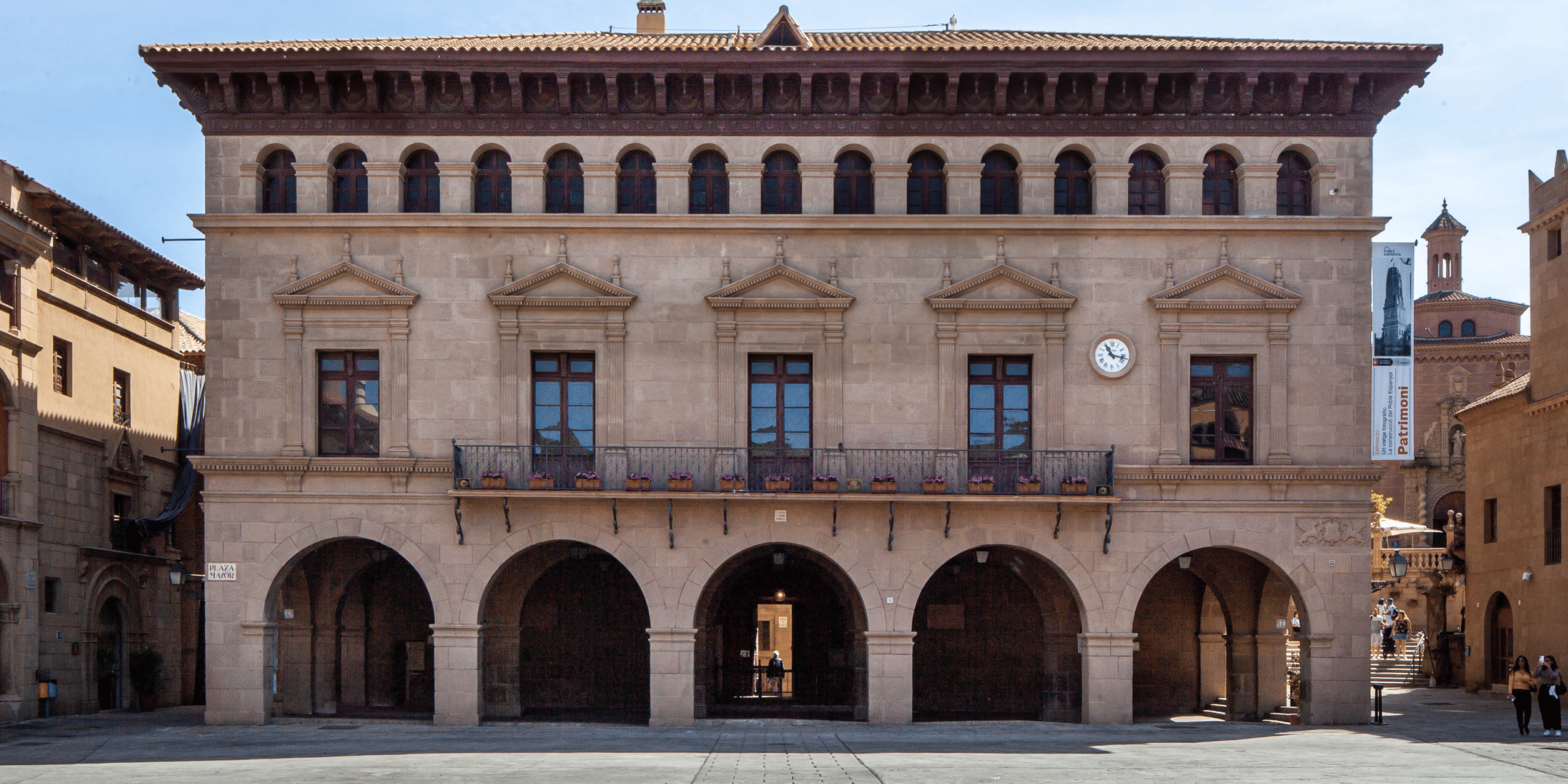 Ayuntamiento Valderrobles en el Poble Espanyol